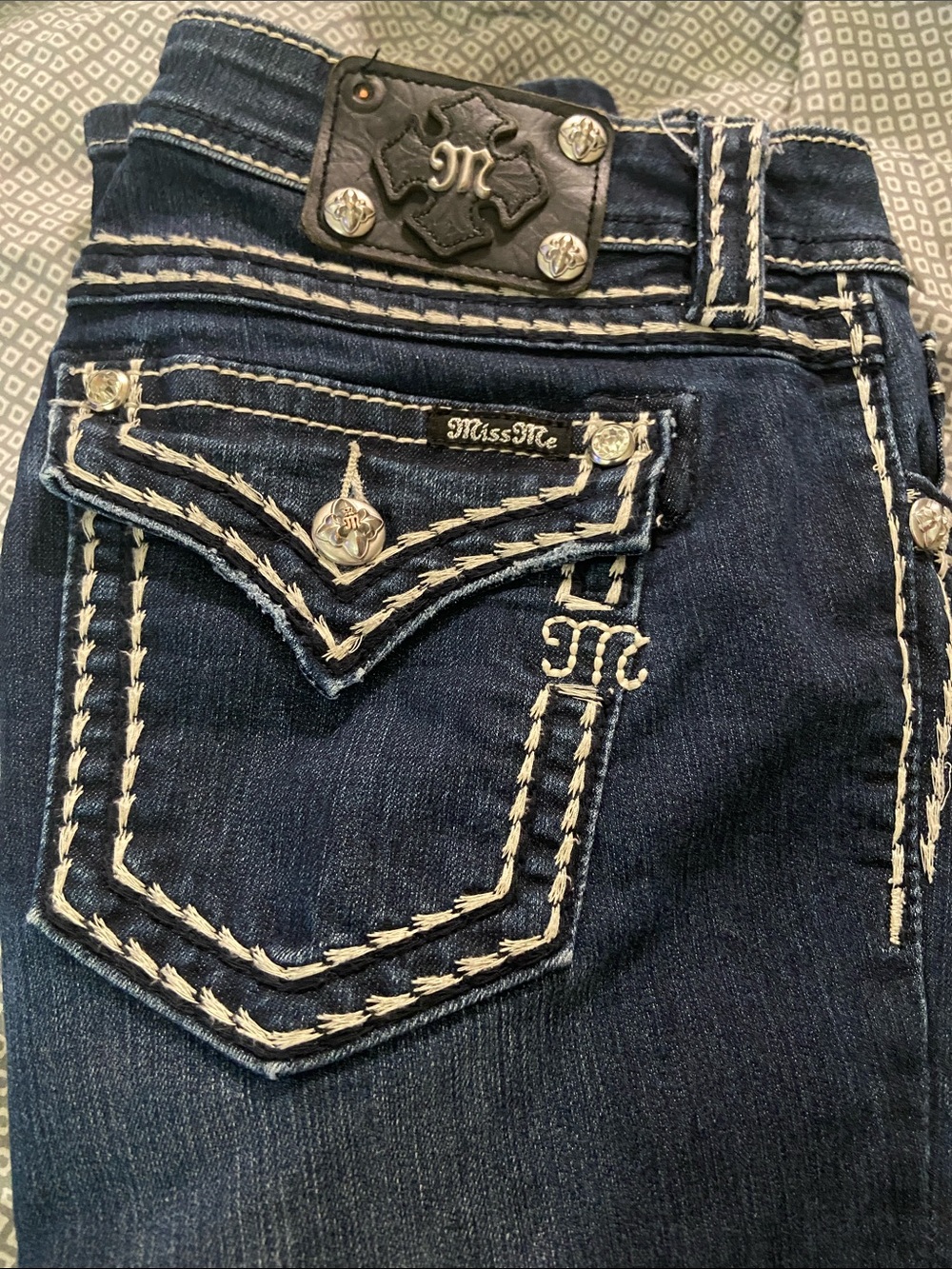 Miss Me Dark Blue Denim Cuffed Capri with Contrast Stitching